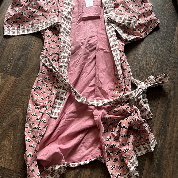 French Connection Robe - Picture 2 of 6